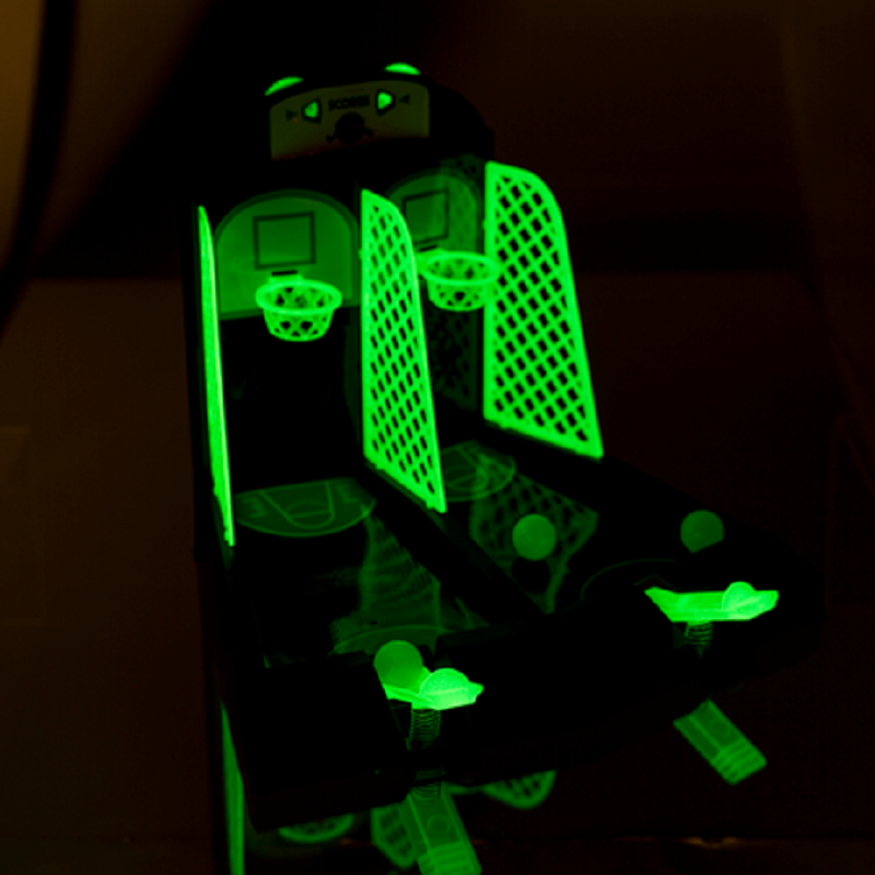 Stolný basketbal svietiaci v tme – Glow in the Dark, pre dvoch hráčov