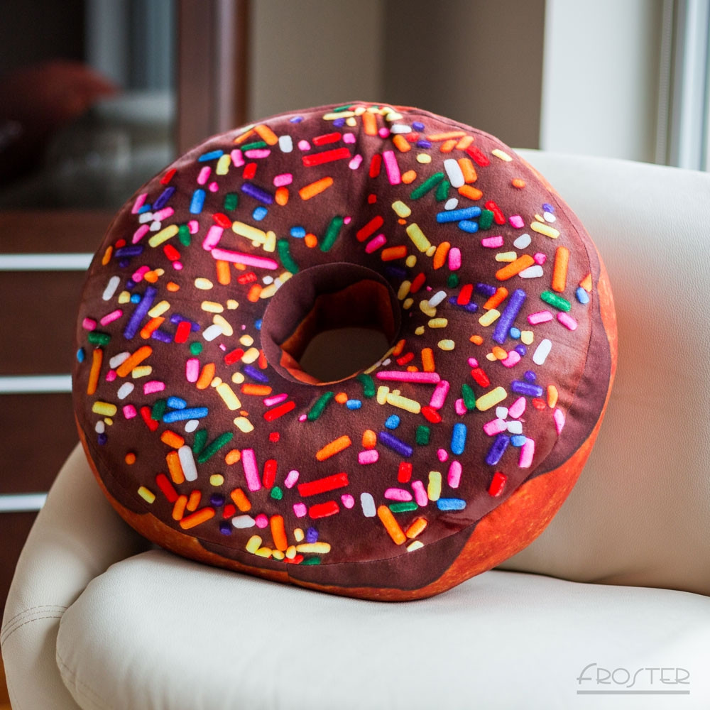 Veľký vankúš DONUT 45x17cm - Čokoládová poleva