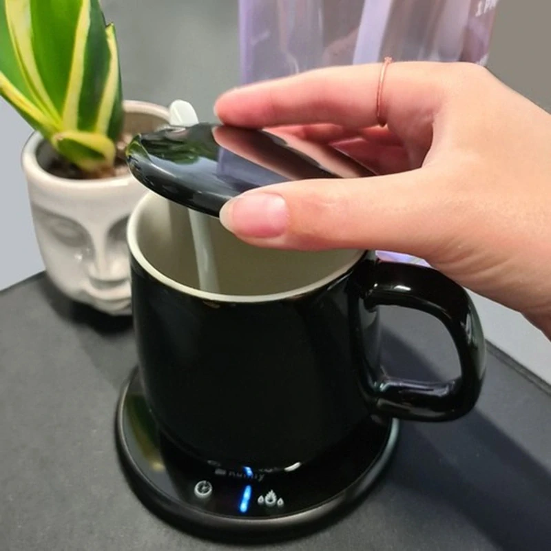 Súprava elektrický ohrievač 18 W, hrnček 400 ml s viečkom a lžička - čierna