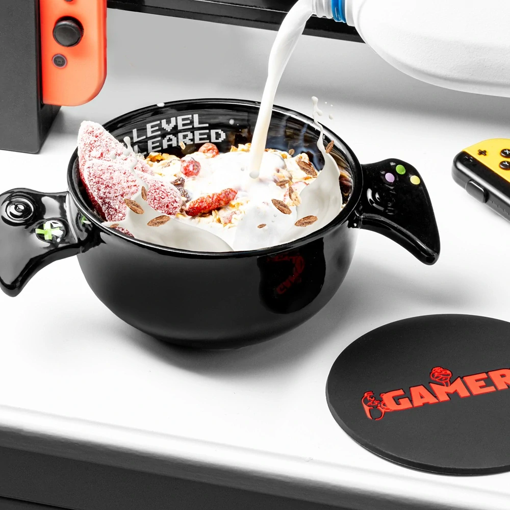 Miska pre hráča 700 ml s podšálkou – Gamer Level Cleared