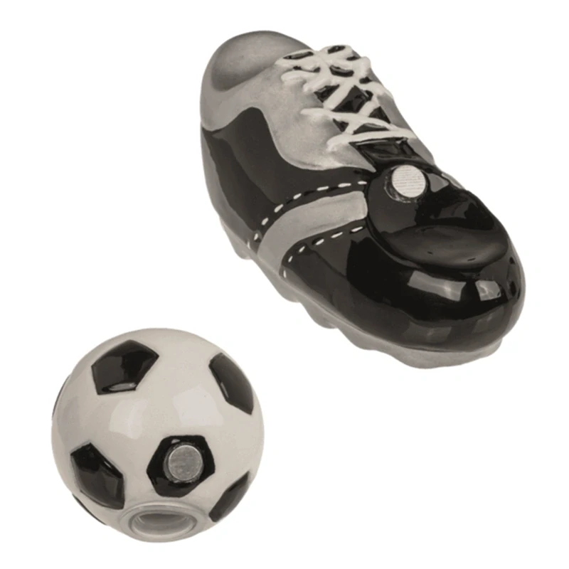 Soľnička a korenička - Futbalová lopta a kopačka s magnetom