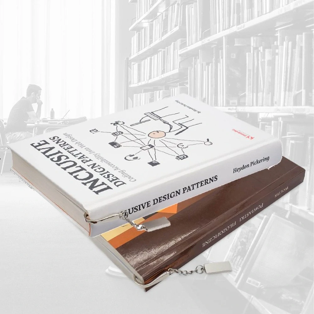 Kovová záložka do knihy s príveskom – strieborná, v darčekovej krabičke