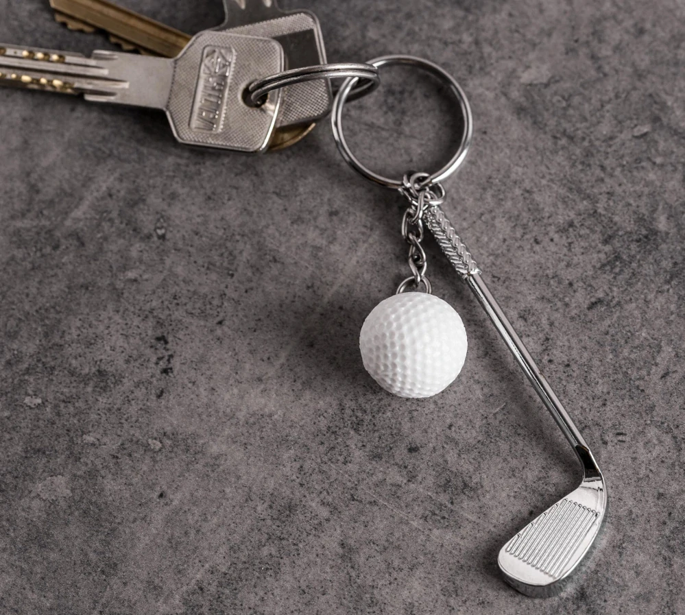 Prívesok na kľúče pre Golfistov – Golfová loptička a palica