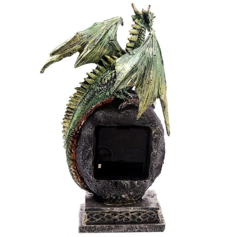 Fantasy stolové hodiny - Zelený drak na trblietavom kameni