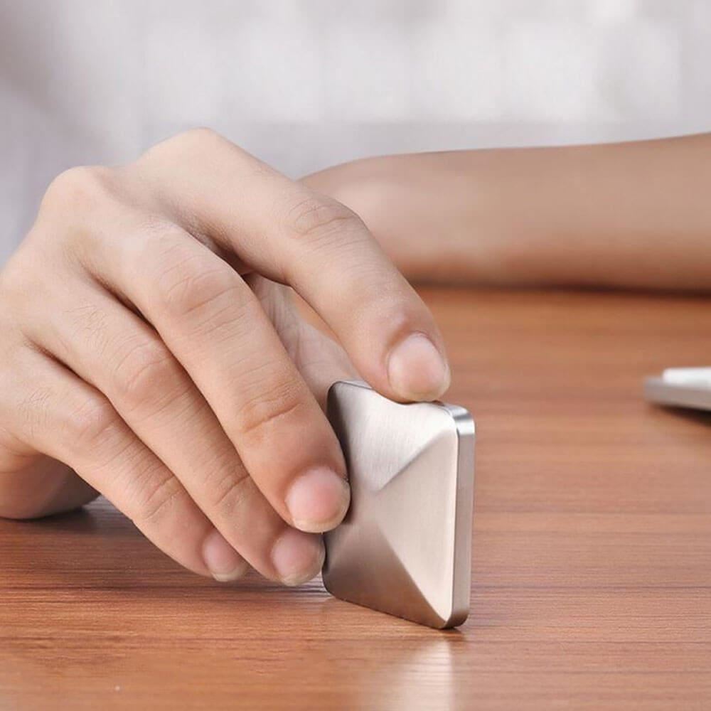 Kinetická antistresová hračka - Štvorcové UFO