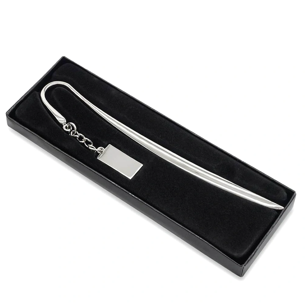 Kovová záložka do knihy s príveskom – strieborná, v darčekovej krabičke