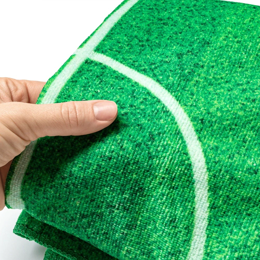 Osuška pre futbalistov 103x160cm - Futbalové ihrisko