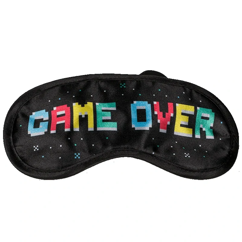 Darčeková sada pre hráča – hrnček 330 ml a maska na spanie Game Over