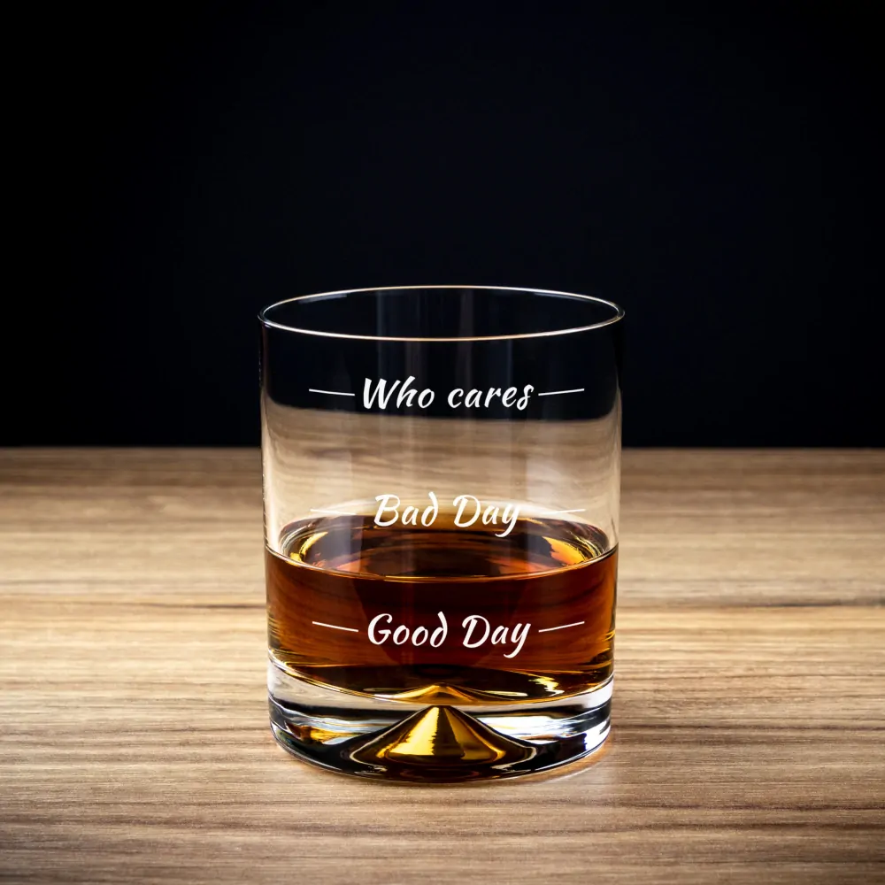Whisky pohár v plechovej darčekovej krabičke - Who Cares
