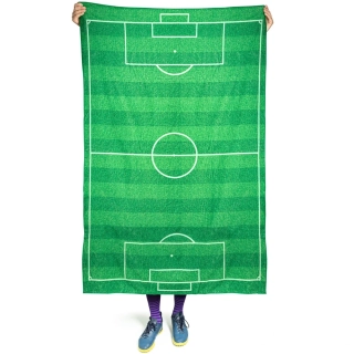 Osuška pre futbalistov 103x160cm - Futbalové ihrisko